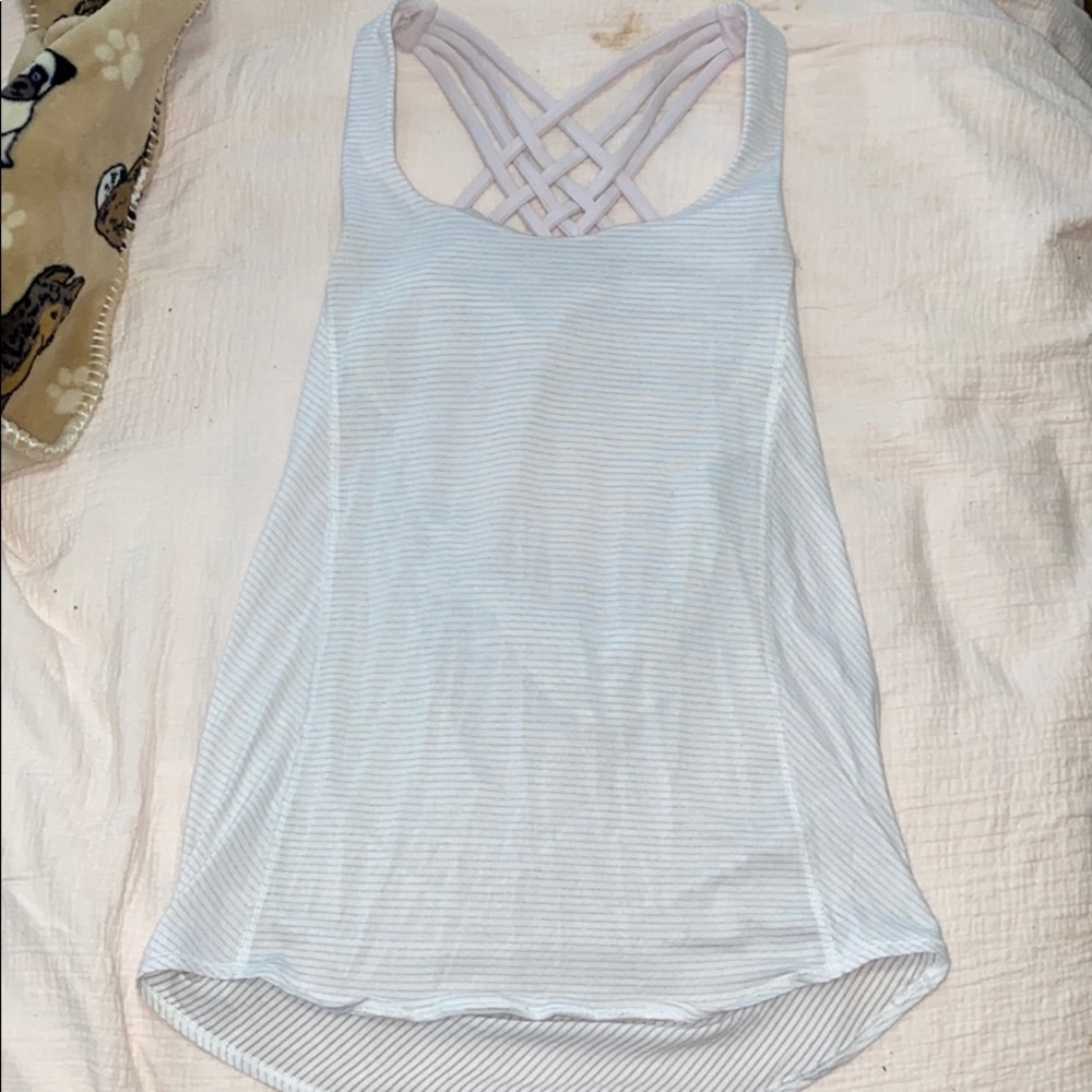 Lululemon tank top with built in bra